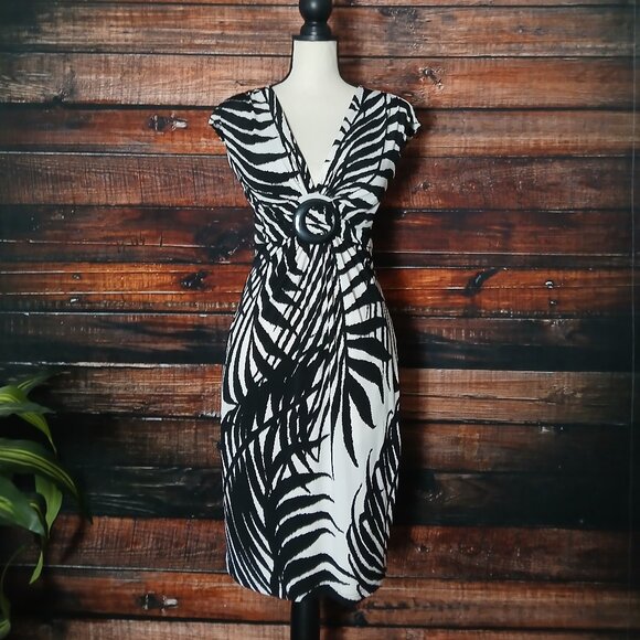 Cache Dress Size 6 White Black Palm Leaf Ruched Cap Sleeve Padded Made in USA - Picture 2 of 10